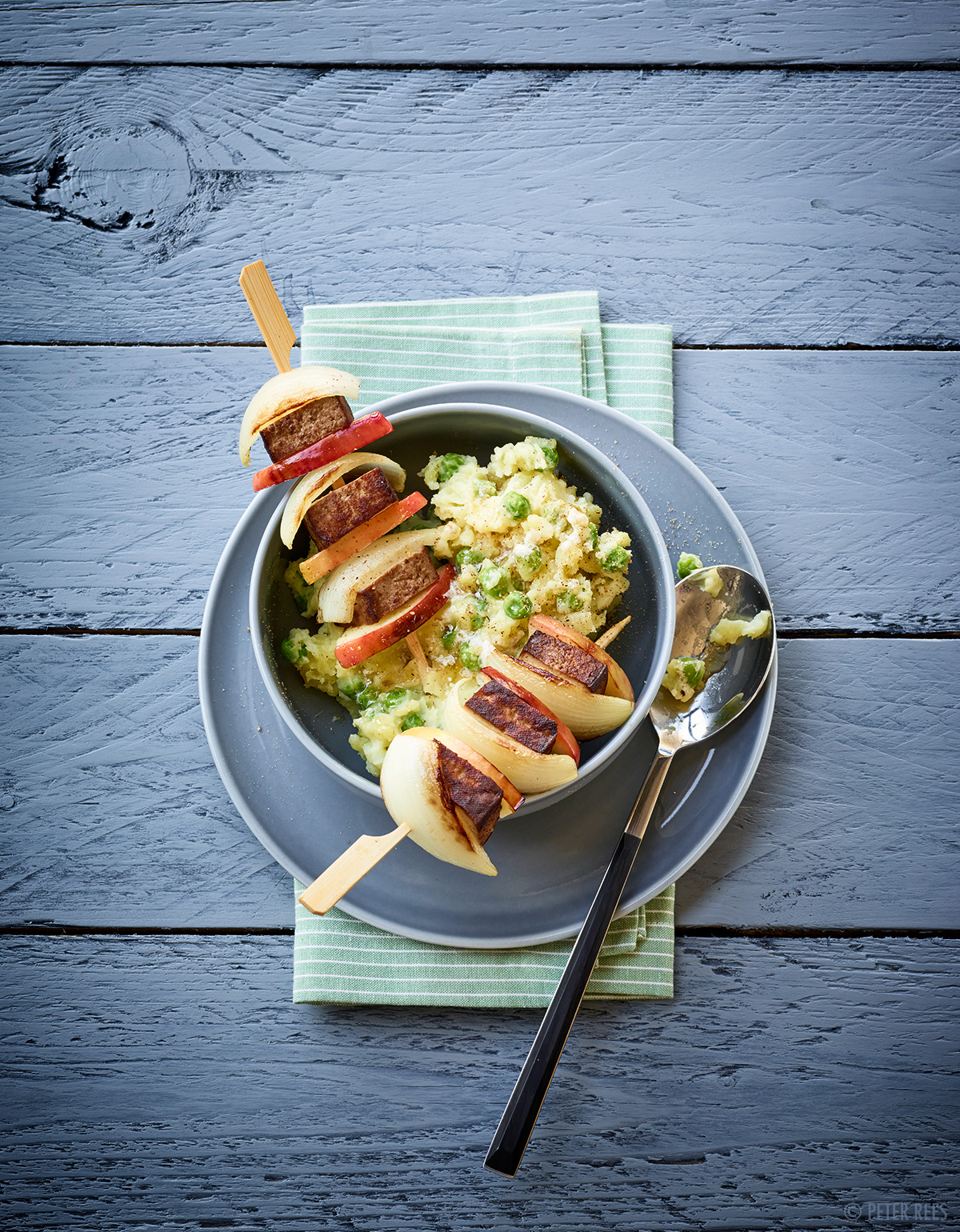 Tofu-Apfel-Spieße mit Kartoffelstampf